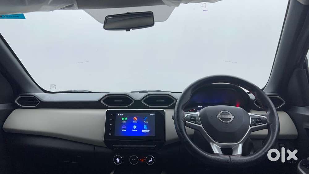 Nissan Magnite 1.0 Xv Dual Tone, 2023, Petrol