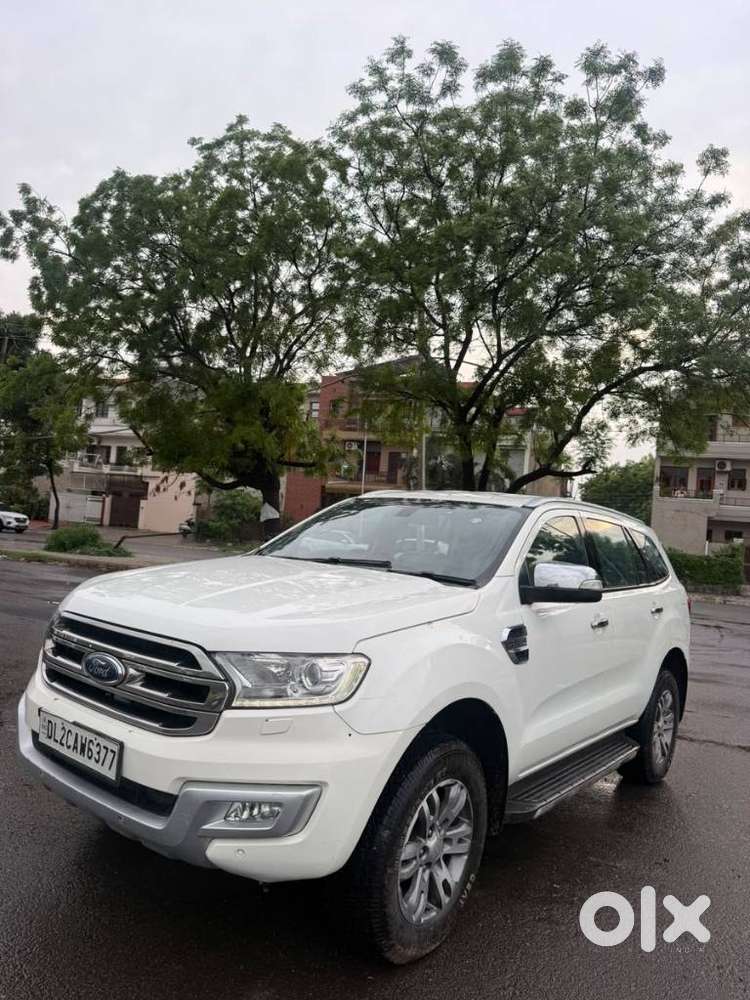 Ford Endeavour 2.2 Titanium At 4x2, 2017, Diesel