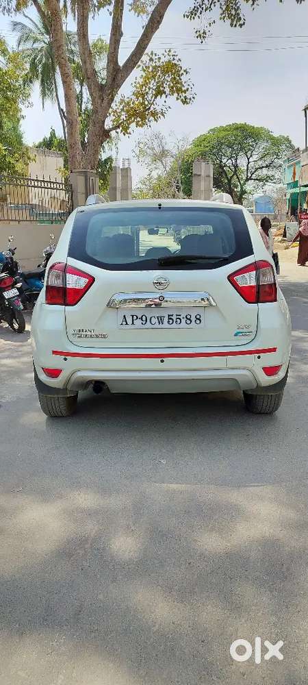 Nissan Terrano 2014