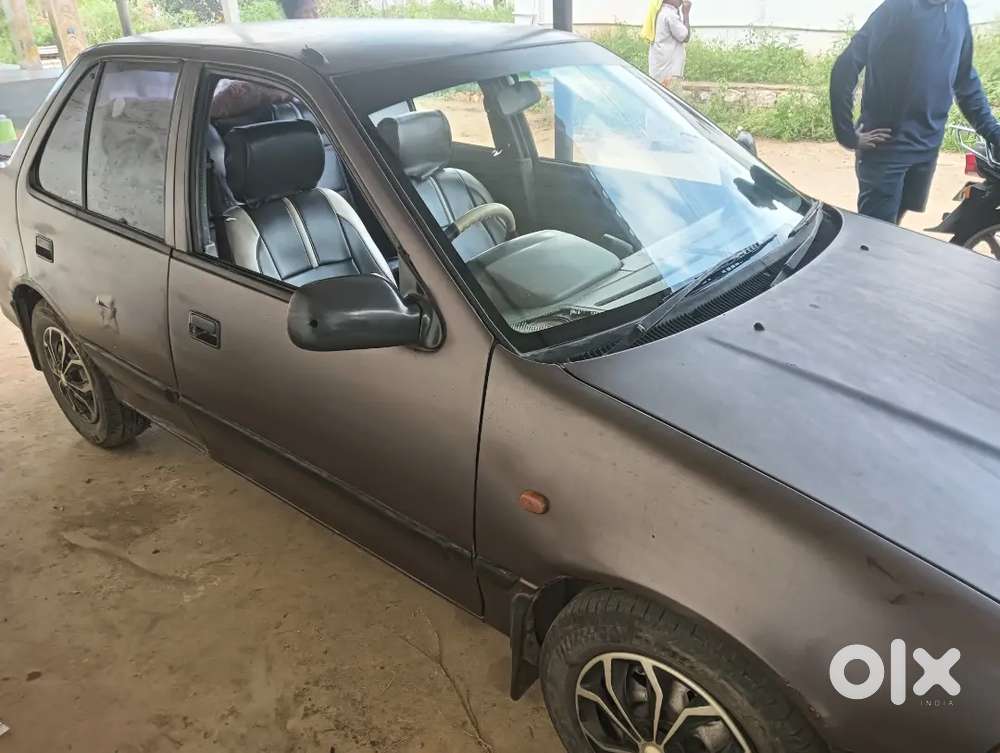 Maruti Suzuki Esteem 1995