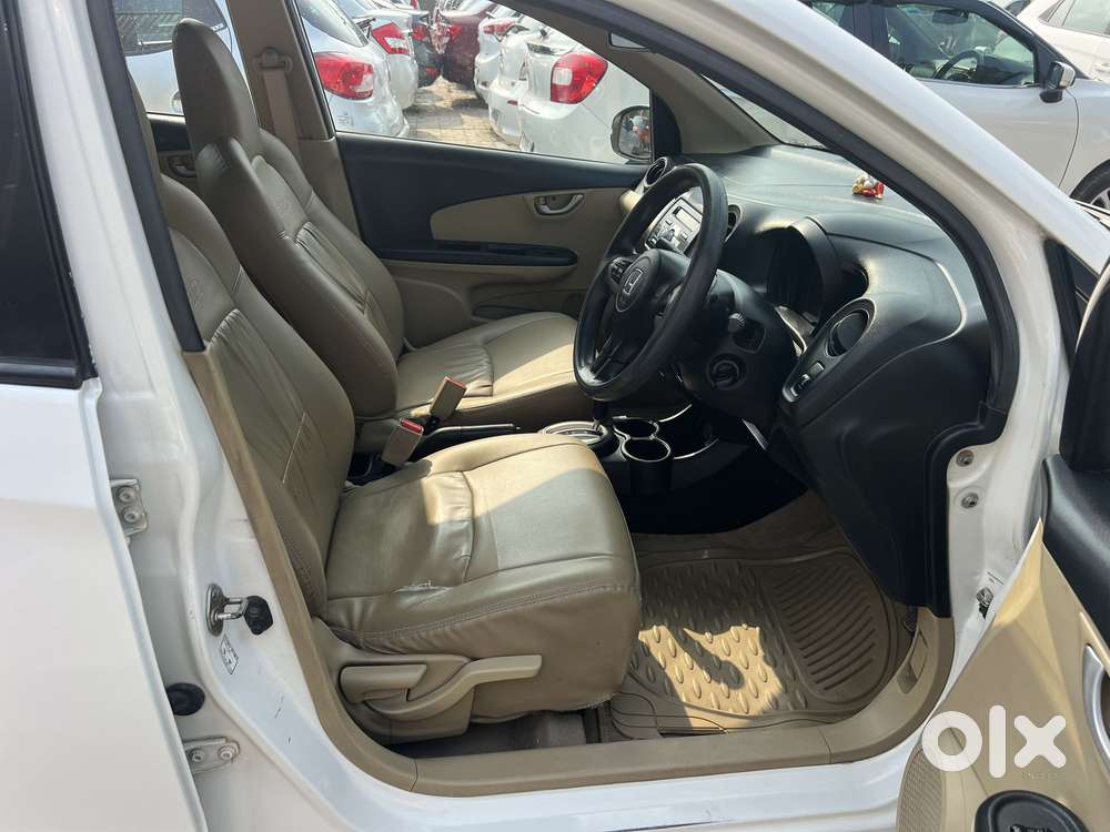 Honda Brio 2013-2016 Vx At, 2016, Petrol