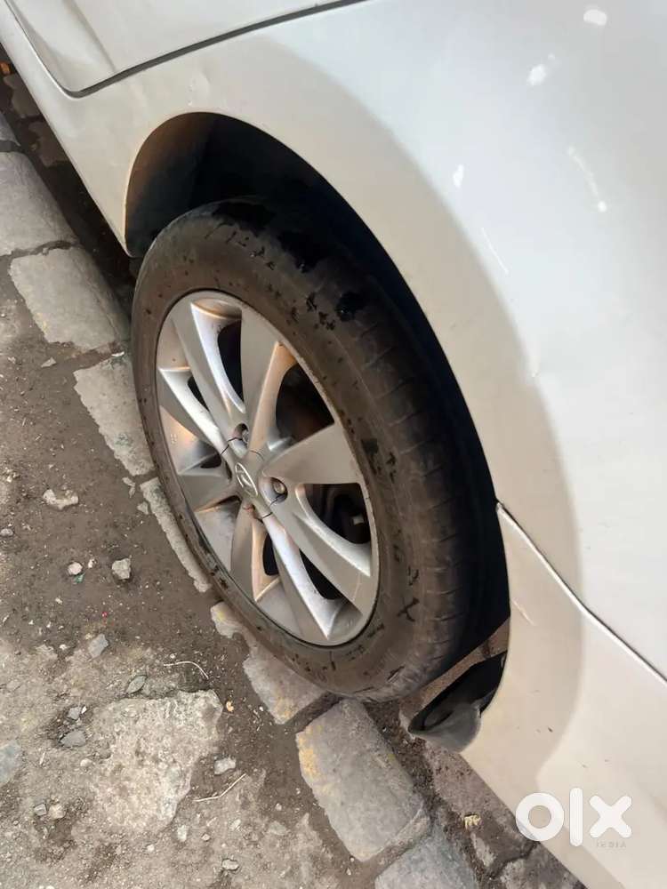 Hyundai Verna 2012 Petrol 120000 Km Driven