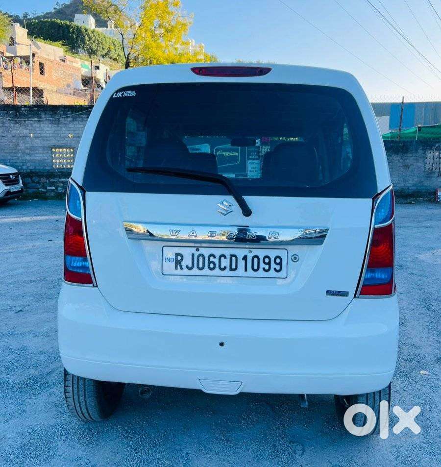 Maruti Suzuki Wagon R Vxi Amt1.2, 2017, Petrol