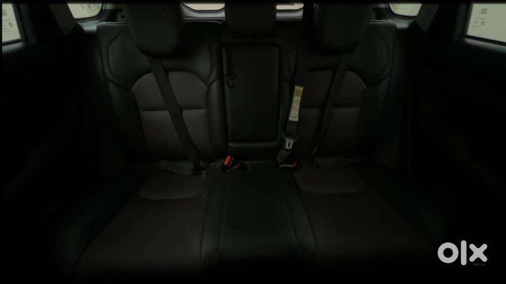 Maruti Suzuki Grand Vitara 1.5 Alpha Smart Hybrid Dual Tone, 2022, P..