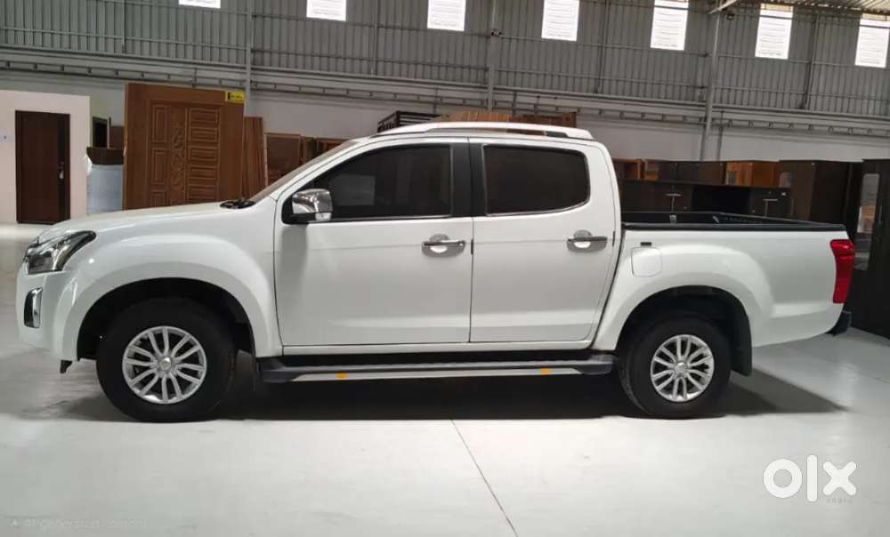 Isuzu S-cab Z Diesel Manual 2024 Model Tn 42 Fancy Number 7999