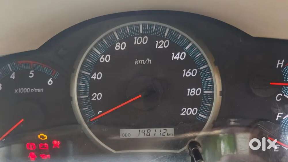 Toyota Innova 2.5 V 2014