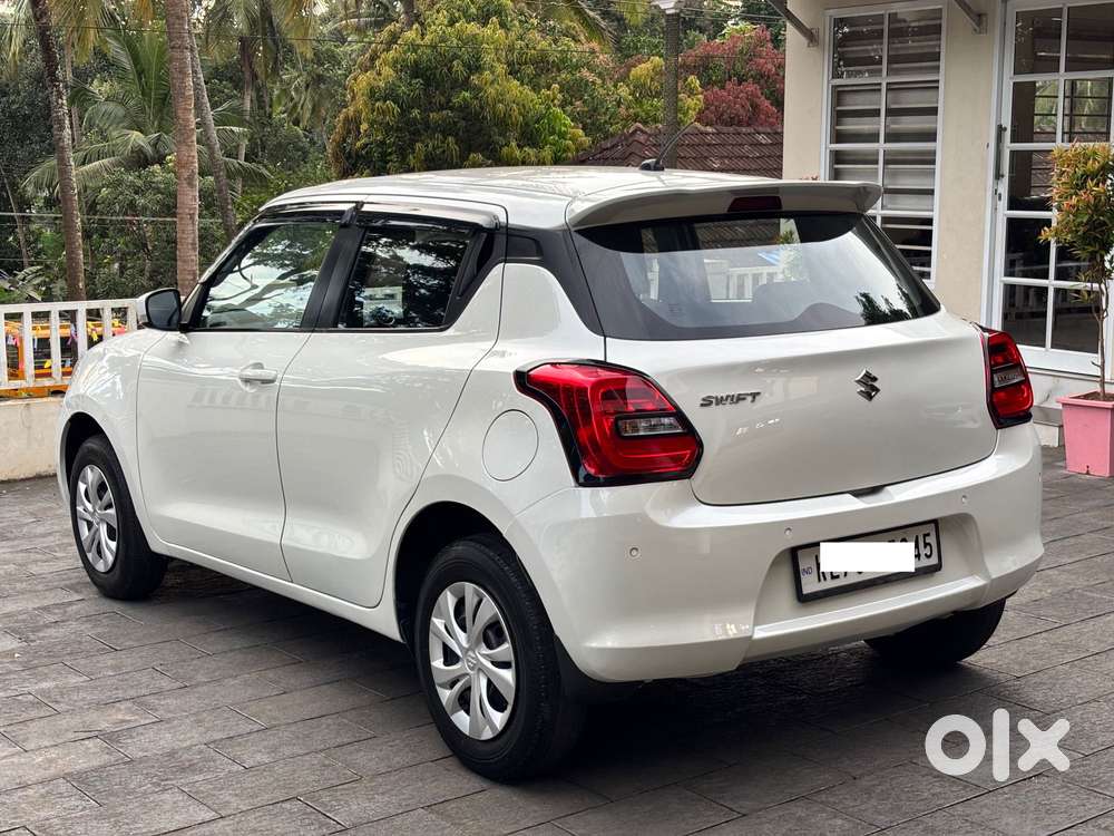 Maruti Suzuki Swift 1.2 Vxi (o), 2024, Petrol