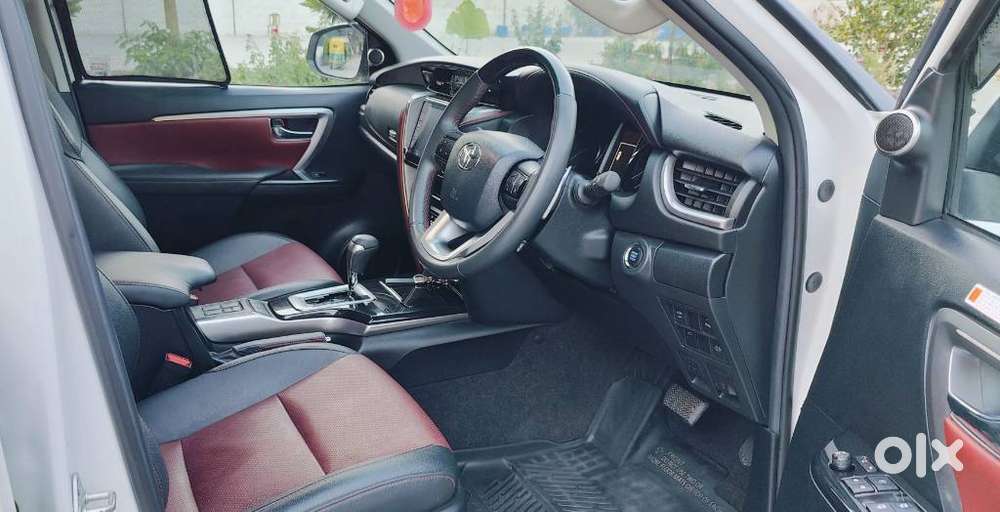 Toyota Fortuner Legender 4x2 At 2.8, 2025, Diesel