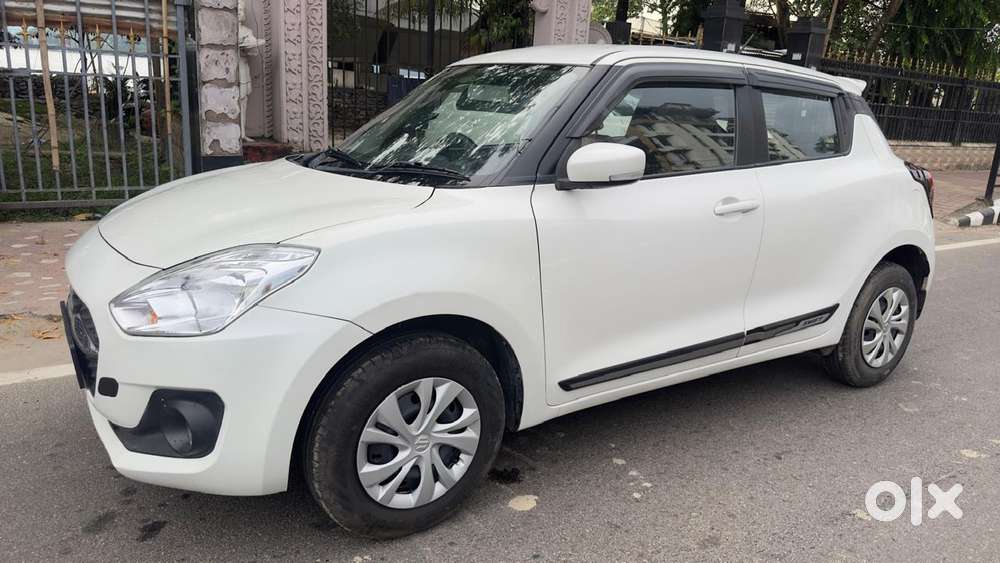 Maruti Suzuki Swift Vxi + Manual, 2021, Petrol