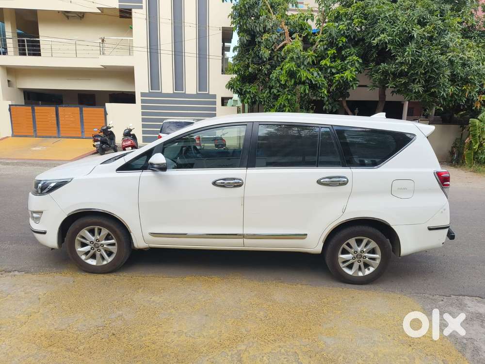 Toyota Innova Crysta 2.4 Gx Mt 8s, 2018, Diesel