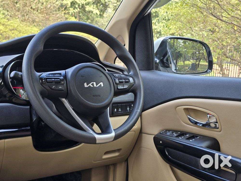 Kia Carnival Limousine Plus 7 Str, 2022, Diesel