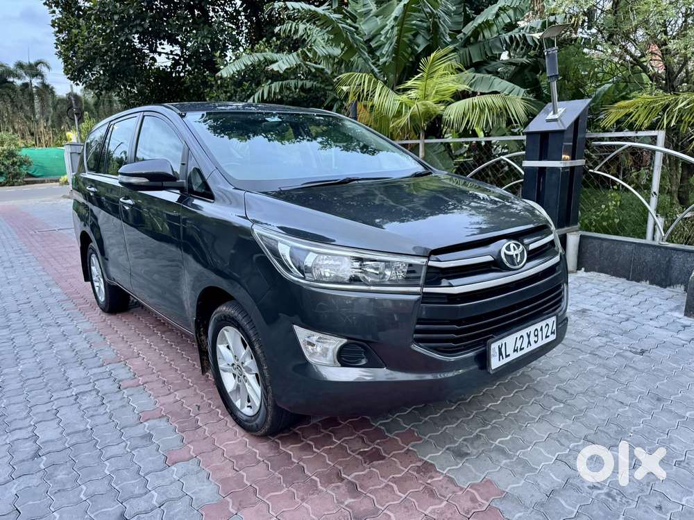 Toyota Innova Crysta 2.8 Gx At, 2017, Diesel