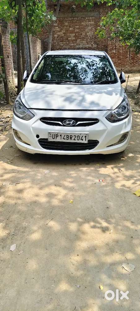 Hyundai Verna 2012