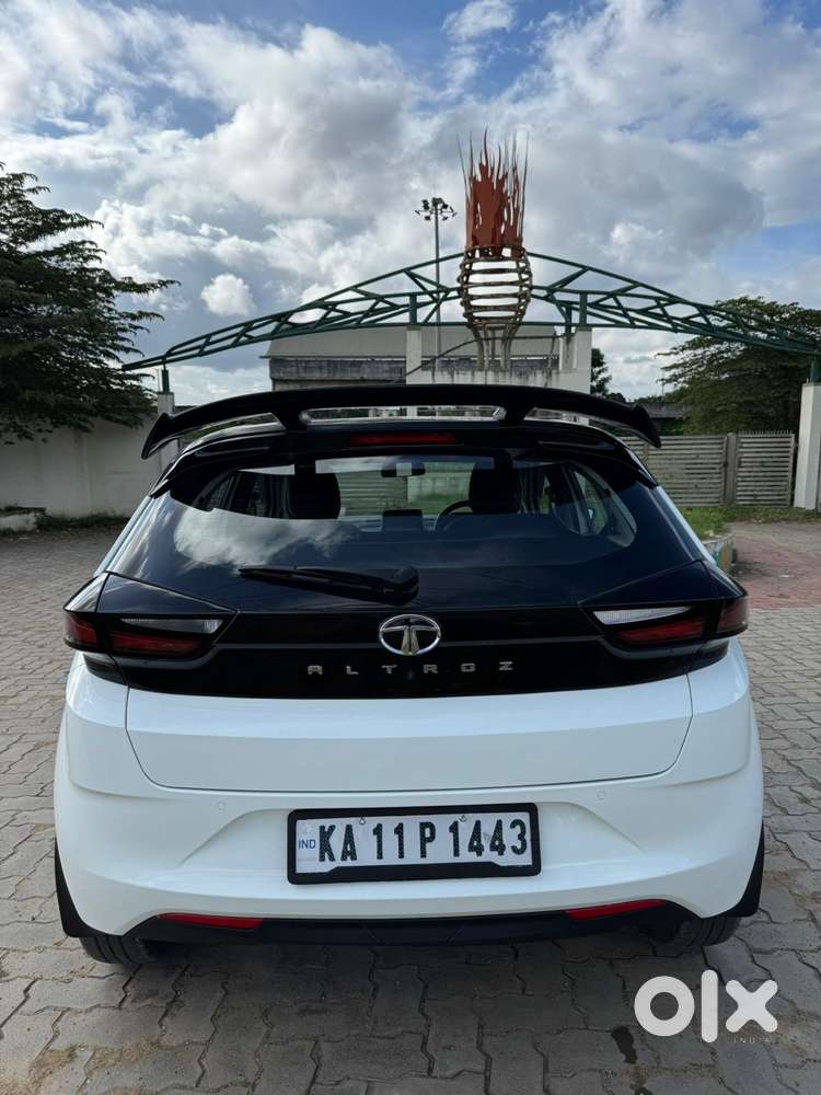 Tata Altroz 1.2 Xm Plus, 2023, Petrol
