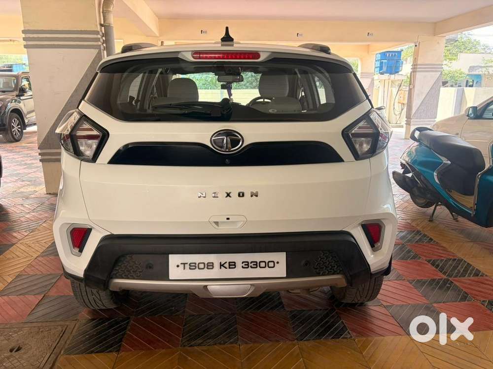 Tata Nexon 2024 Petrol 42000 Km Driven