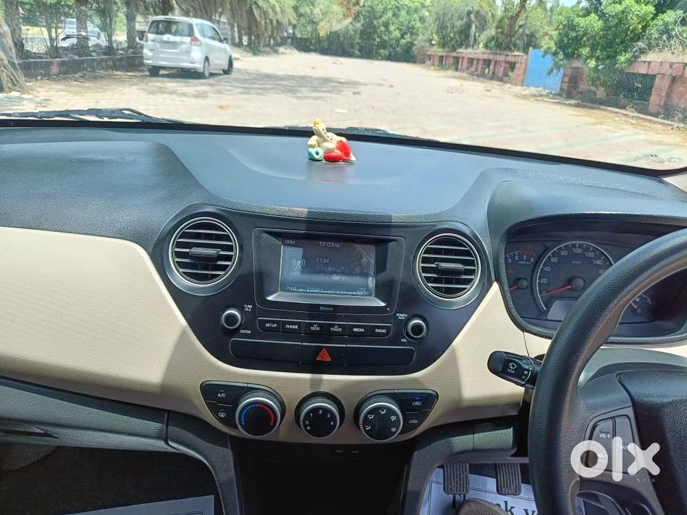 Hyundai Grand I10 2016-2017 Sportz Celebration Edition, 2017, Cng & ..