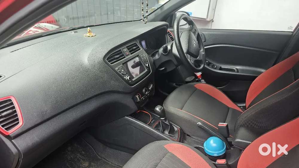 Hyundai I20 Manual Petrol Variet 29800 Kilometers. 585000 Only