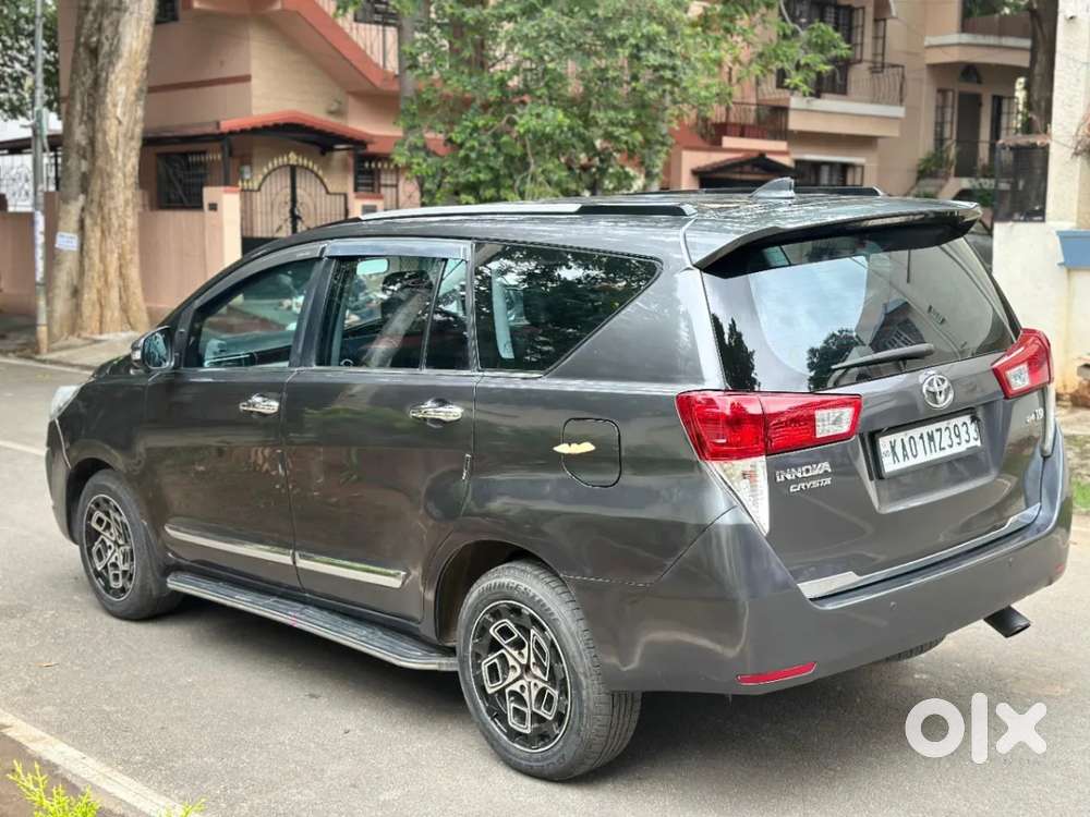 Toyota Innova Crysta [2020-ongoing] 2.4 Vx 7 Str, 2016, Diesel