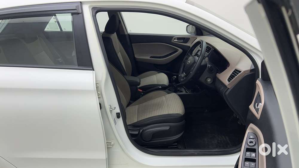 Hyundai Elite I20 Sportz Plus, 2020, Petrol