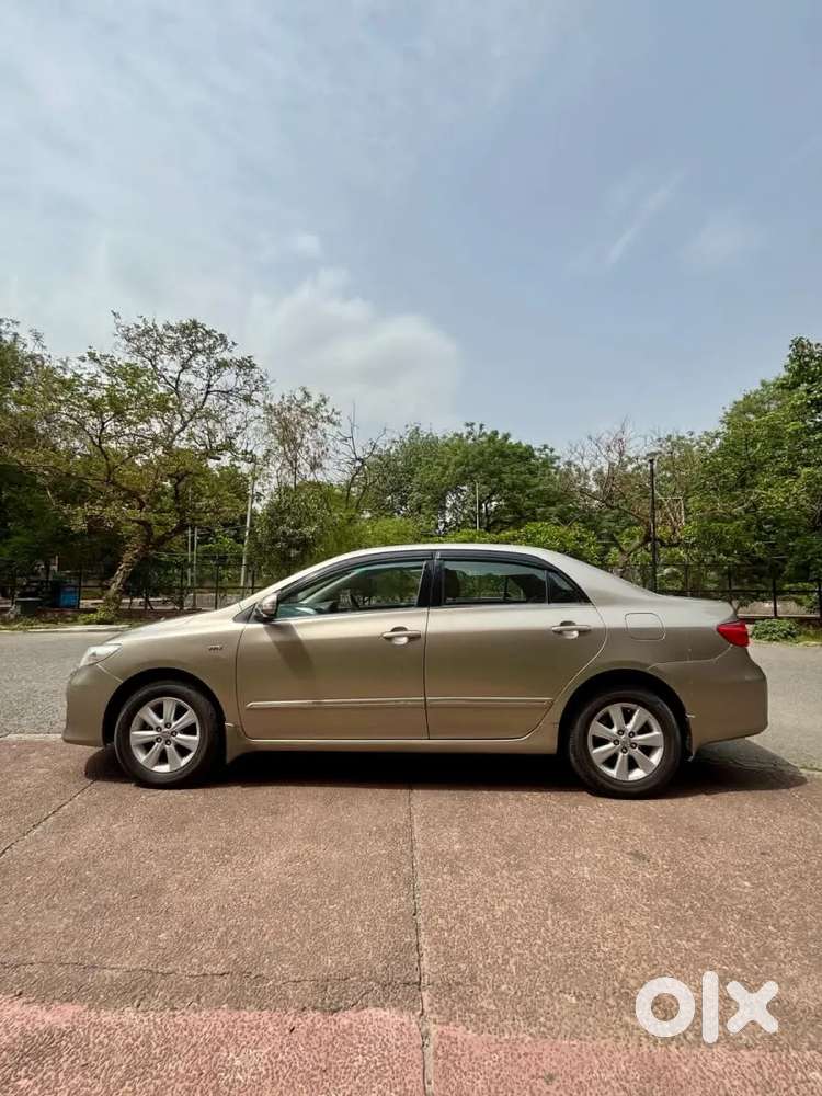 Toyota Corolla Altis, 2013, Petrol