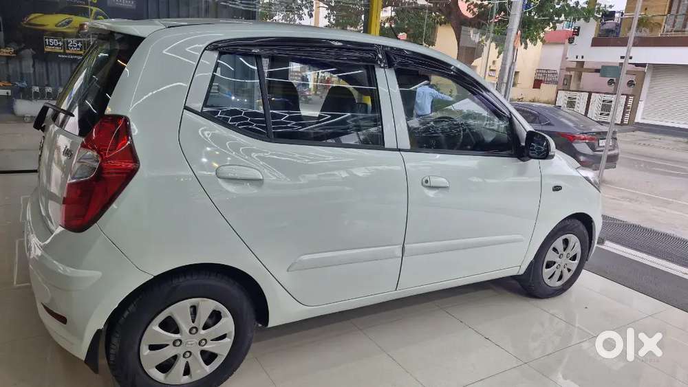 Hyundai I10 Sportz Petrol 2011