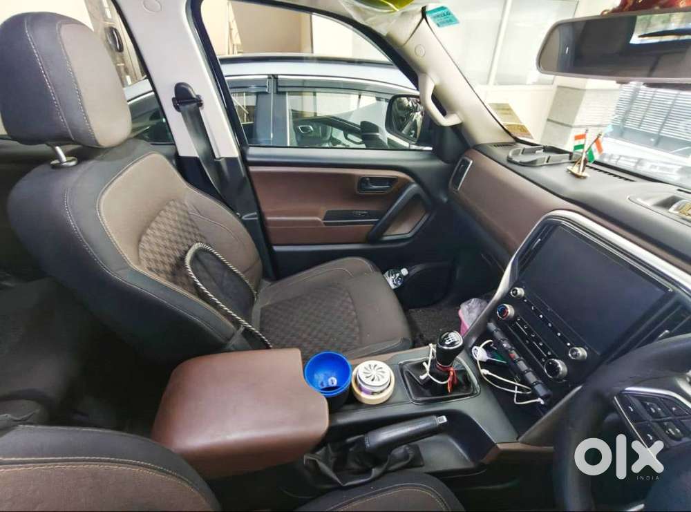 Mahindra Scorio N Z 4 Petrol Manual 2023