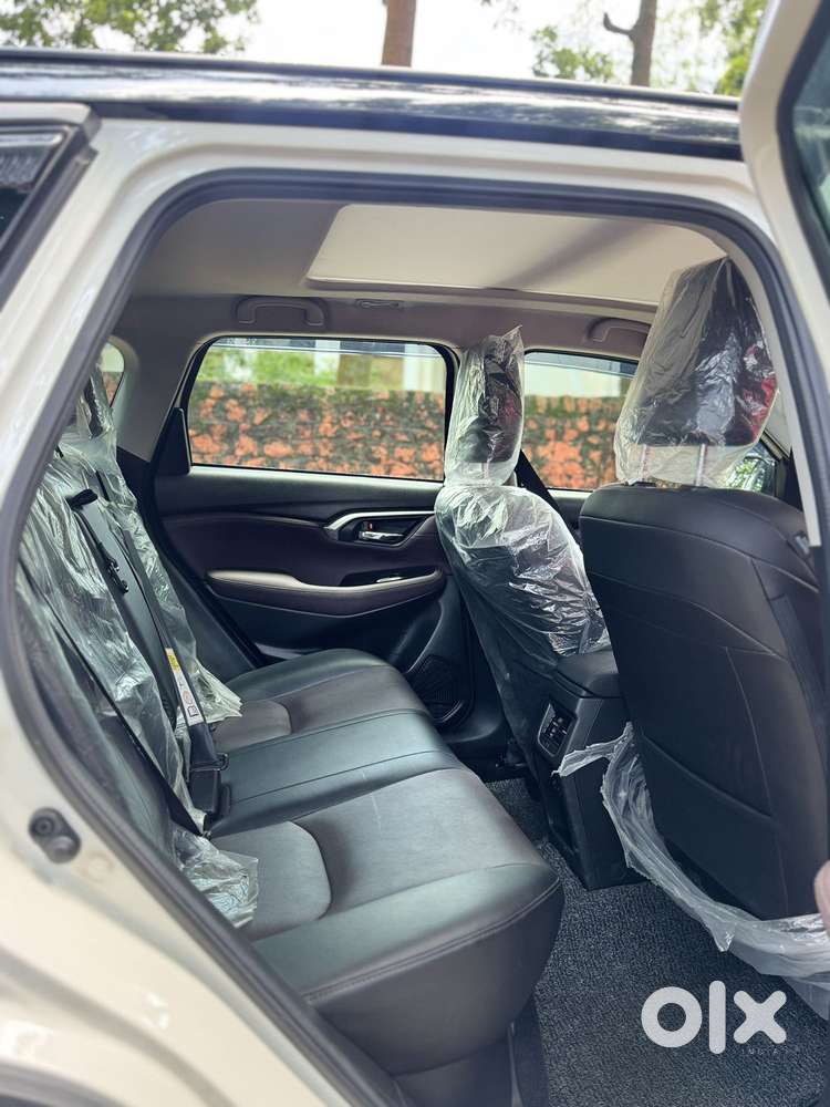 Maruti Suzuki Grand Vitara 1.5 Alpha Smart Hybrid, 2023, Petrol