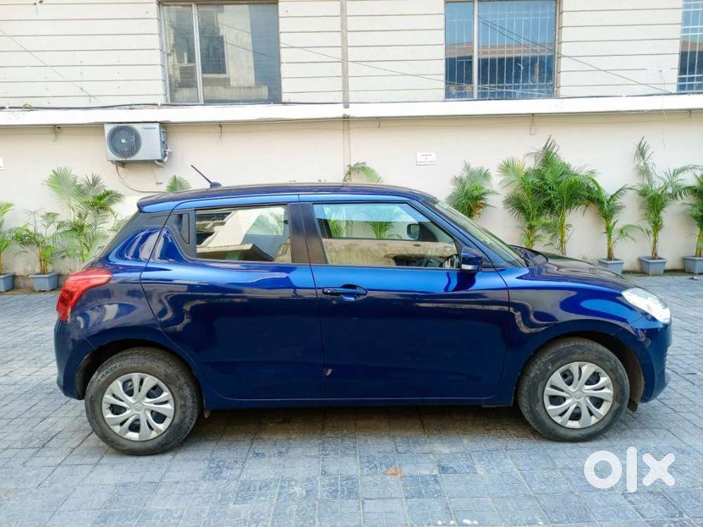 Maruti Suzuki Swift Vxi + Manual, 2022, Petrol