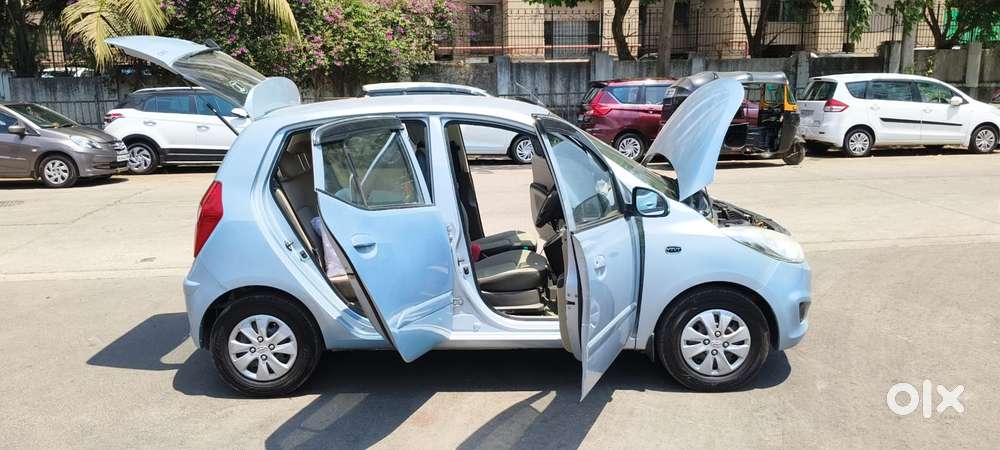 Hyundai I10 Sportz At, 2013, Petrol