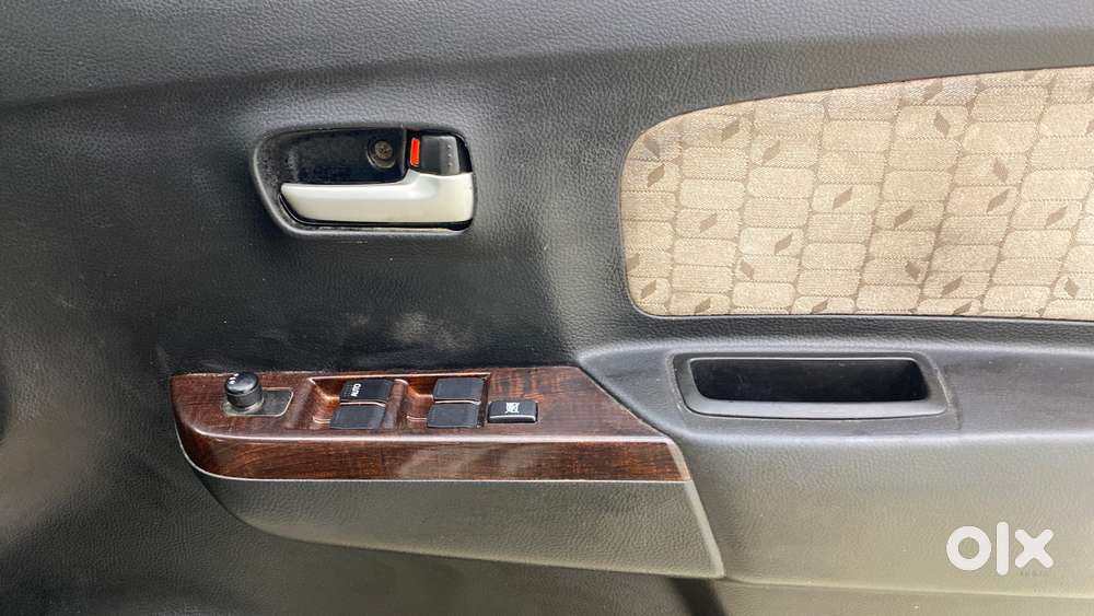 Maruti Suzuki Wagon R 1.0 Vxi, 2016, Cng & Hybrids