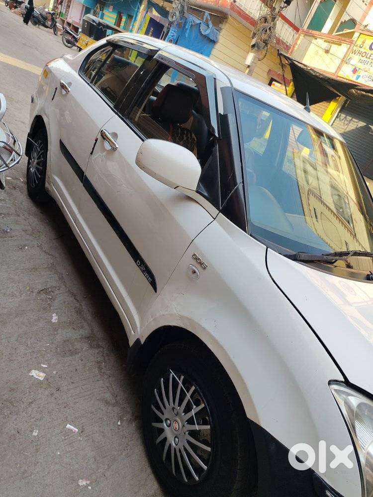 Maruti Suzuki Swift Dzire Tour Ldi, 2015, Diesel