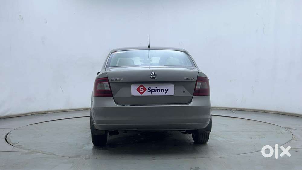 Skoda Rapid [ ] 1.6 Mpi Style Plus, 2016, Petrol