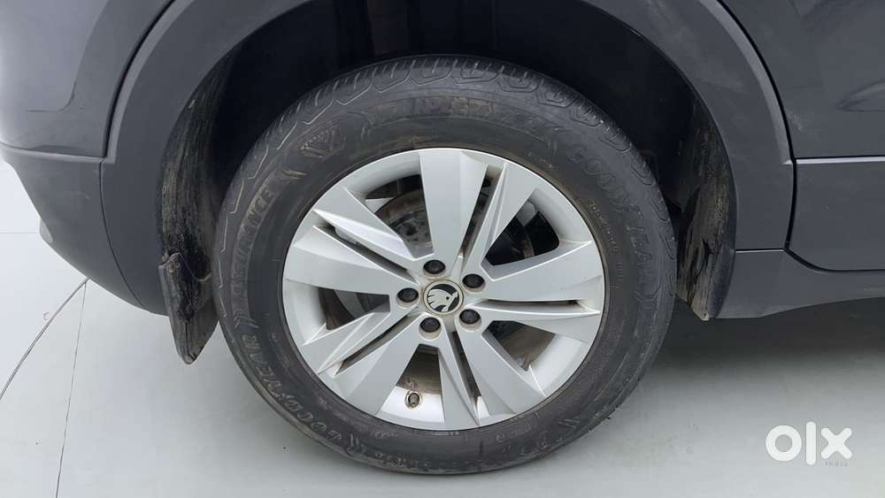 Skoda Kushaq Ambition 1.0l Tsi Mt, 2022, Petrol