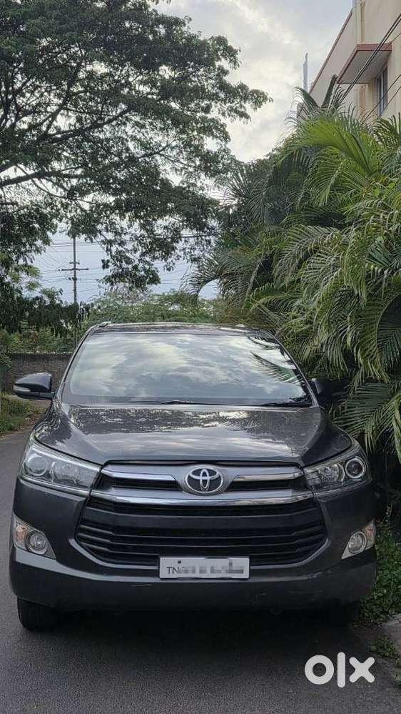 Toyota Innova Crysta 2.4 V, 2016, Diesel