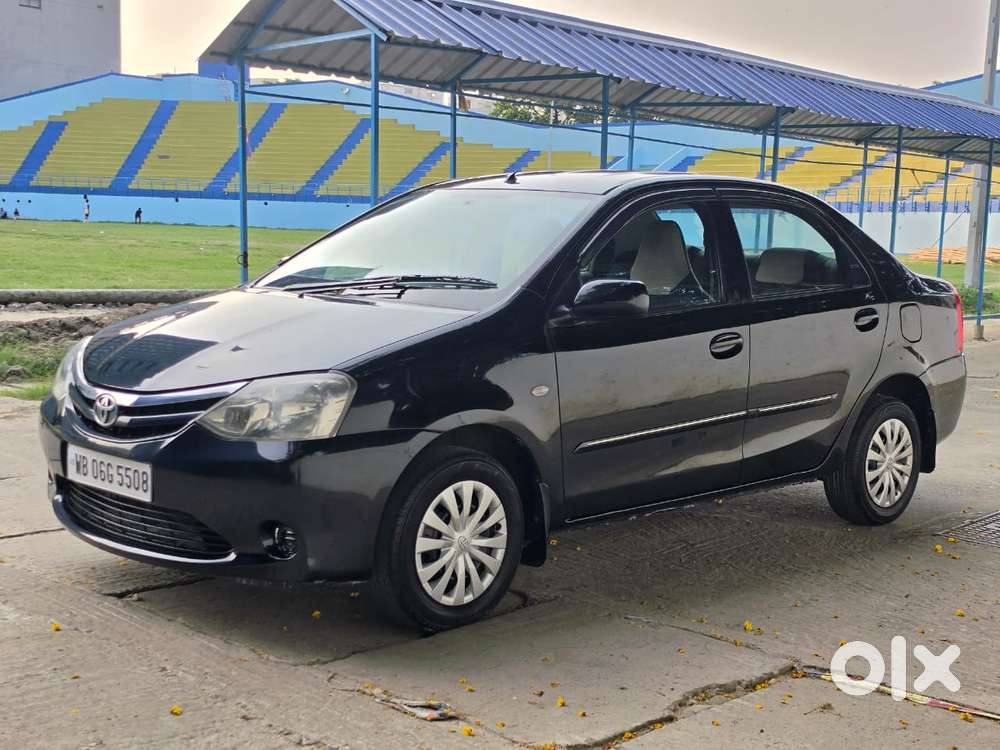 Toyota Etios, 2011, Petrol