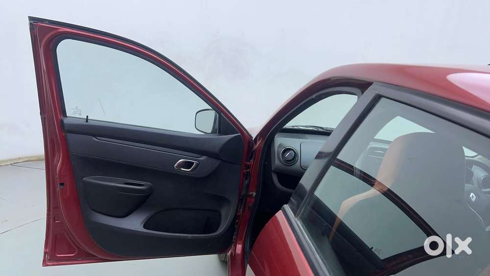 Renault Kwid 2019-ongoing 1.0 Rxt Amt (o), 2018, Petrol