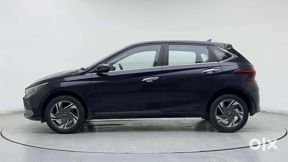 Hyundai I20 Asta (o) 1.2 Ivt, 2022, Petrol