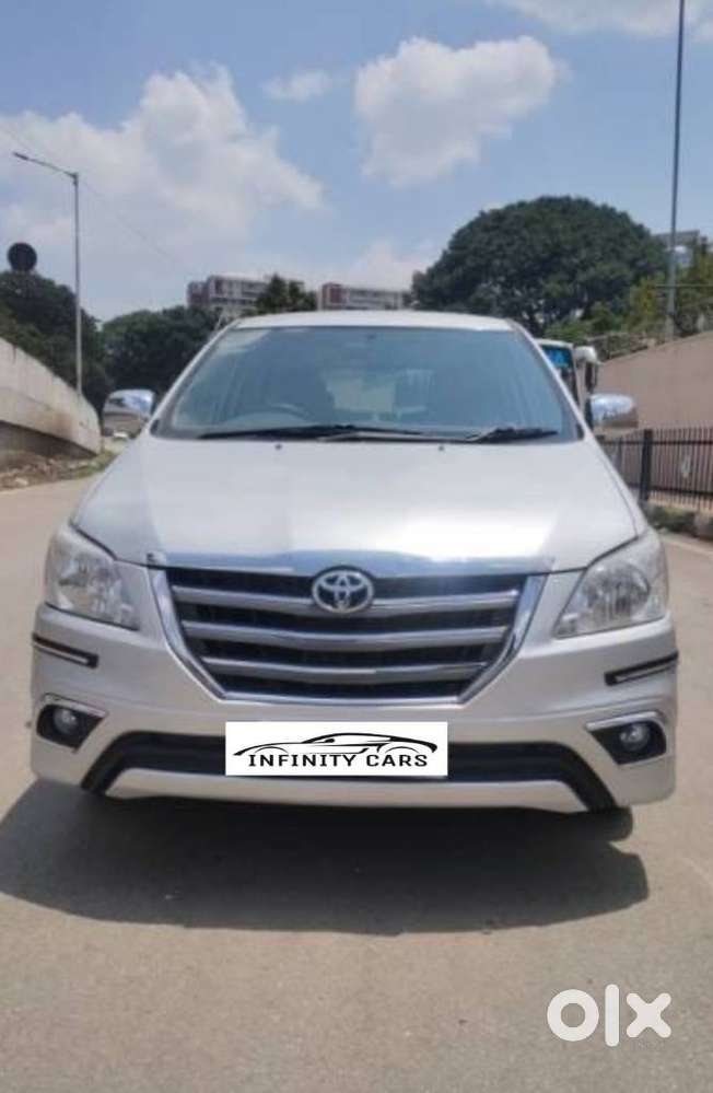 Toyota Innova 2.5 G (diesel) 8 Seater, 2013, Diesel