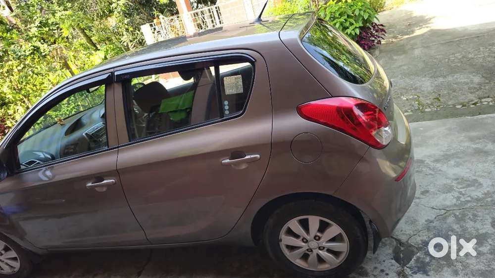 Well Maintained I20 Sports Model For Sell