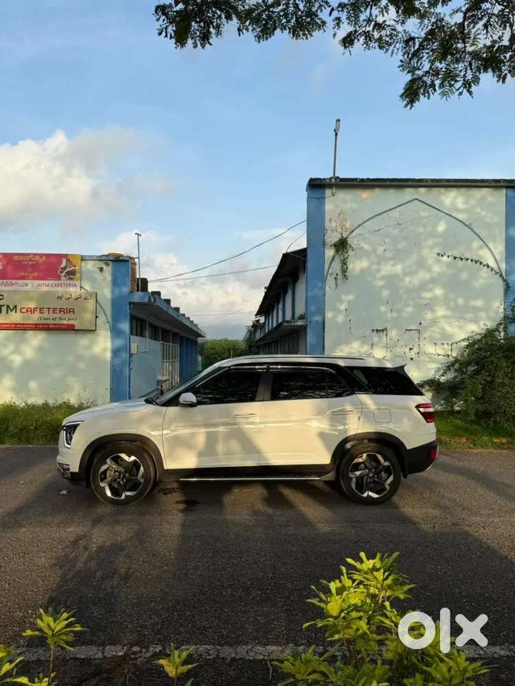 Hyundai Alcazar 2022 Diesel Well Maintained