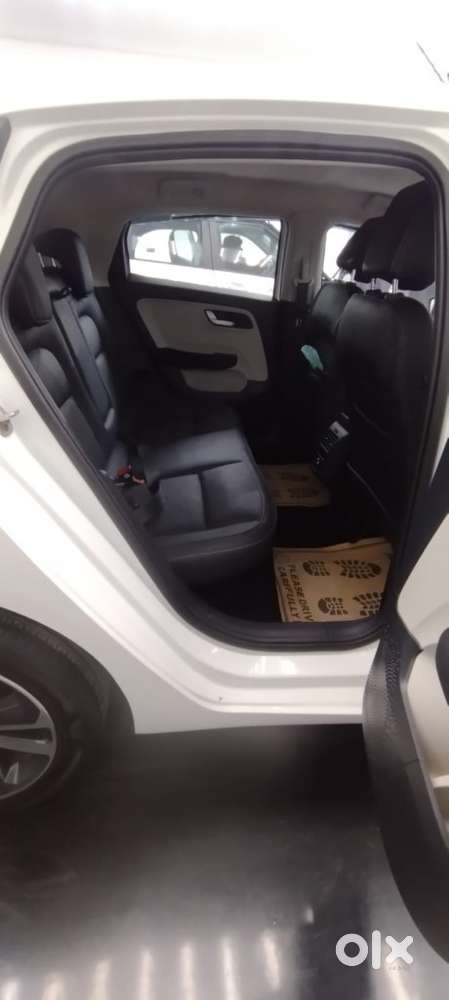 Tata Altroz 1.2 Xz Plus Petrol, 2022, Petrol