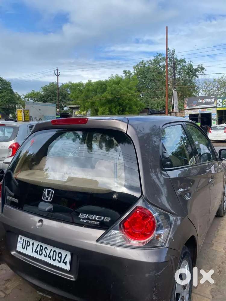 Honda Brio 2012 Petrol Well Maintained
