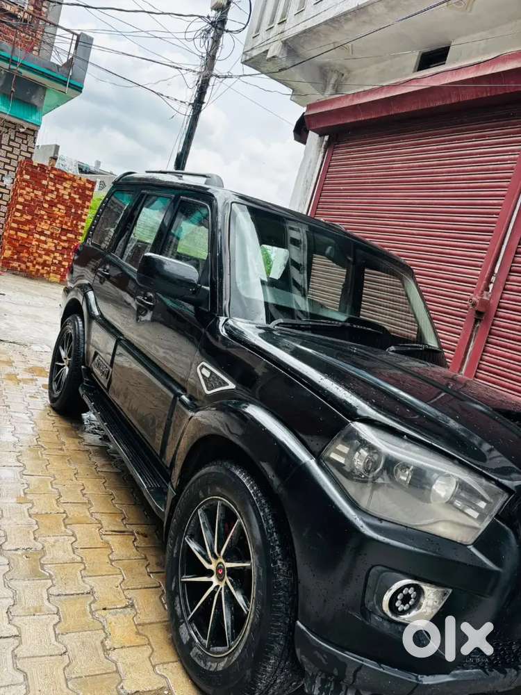 Mahindra Scorpio-n Diesel 2017.    6 Owner
