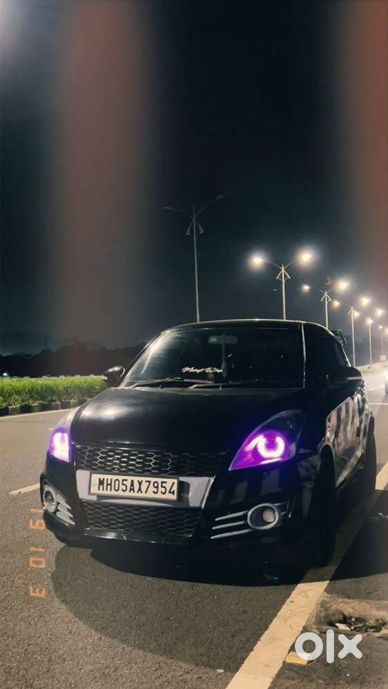 Maruti Suzuki Swift Petrol 2012