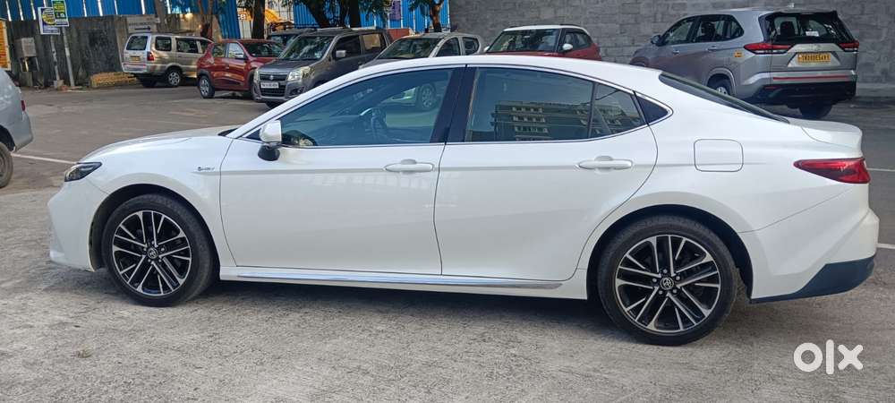 Toyota Camry Hybrid, 2024, Petrol