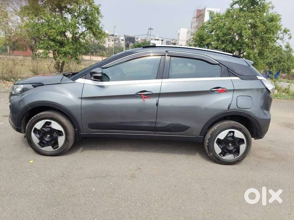 Tata Nexon, 2023, Petrol