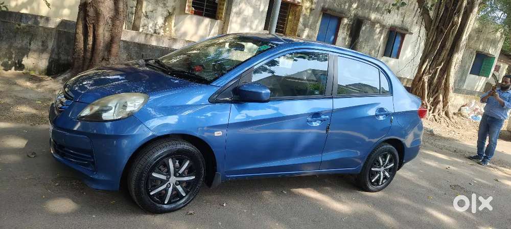 Honda Amazes I-vtec Family Use Car