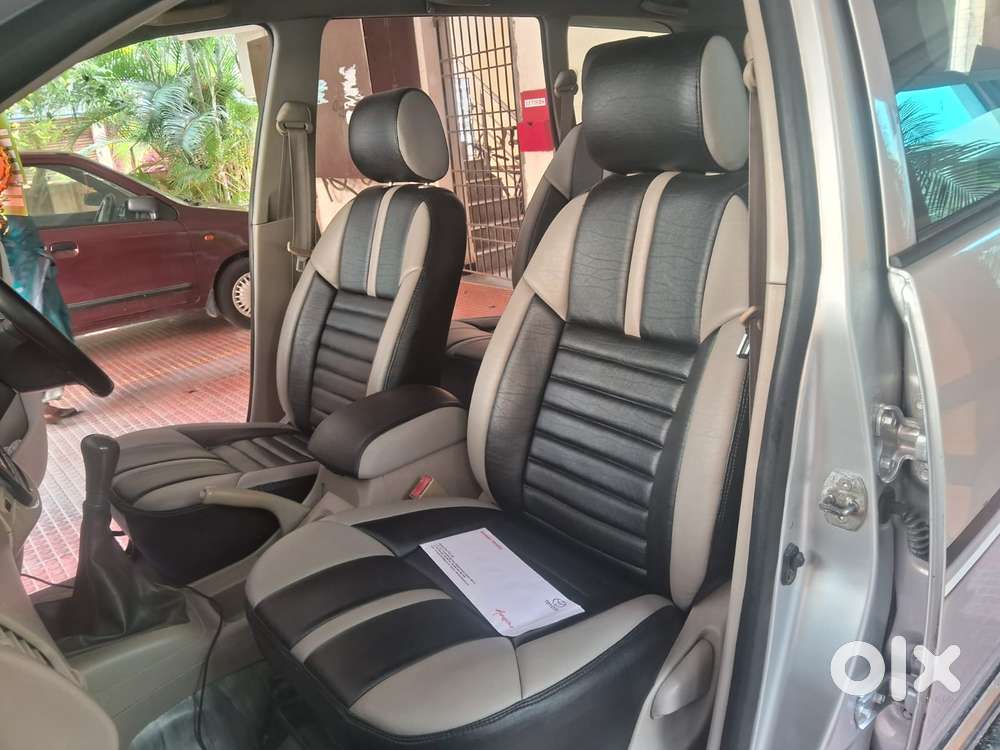 Toyota Innova 2.5 V Diesel 7-seater, 2010, Diesel