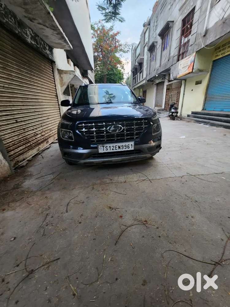 Hyundai Venue 2019 Diesel Well Maintained