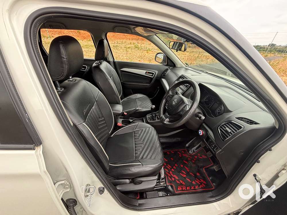 2021 Vitara Brezza Zxi (white)  1st Owner  38k Km  Mint